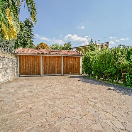 Villa Ornella Манделло-дель-Ларио Экстерьер фото